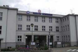 Fakultní nemocnice Hradec Králové - Oční ambulance č. 3